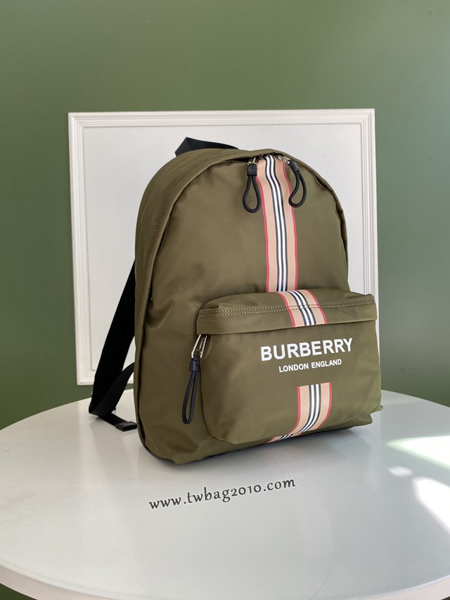 Burberry專門店新款防水尼龍雙肩包 巴寶莉 yxb1387